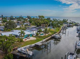 510 Lewis Blvd SE, Saint Petersburg, FL 33705