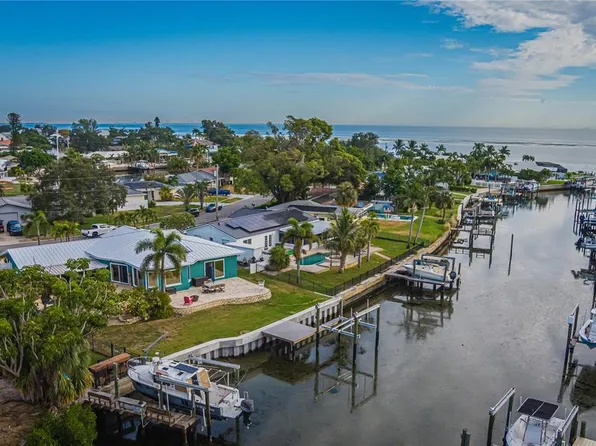 510 Lewis Blvd SE, Saint Petersburg, FL 33705