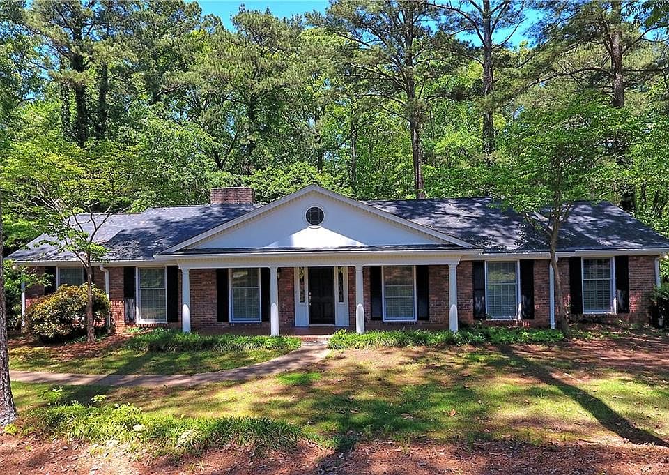 1st image of 1555 King Arthur Ct SE