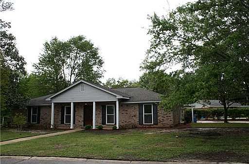 1st image of 1303 Churchill Dr
