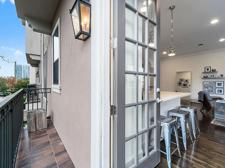 3302 Audley St #112 — Photo 15