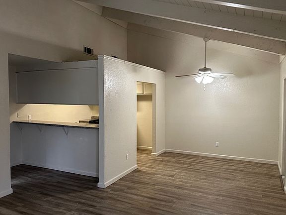 5th image of 2559 Plantation Pl