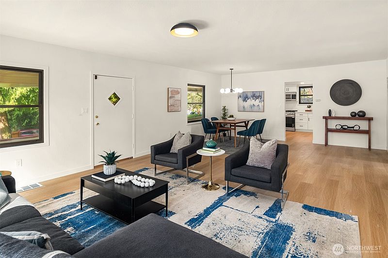 3rd image of 11726 10th Avenue S