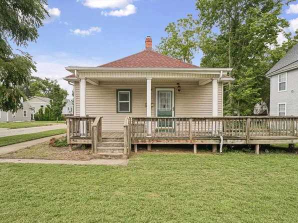 1102 S State St, Champaign, IL 61820