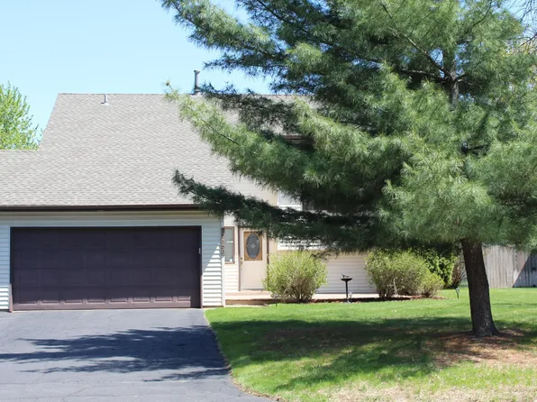 10163 Fraizer St NE, Blaine, MN 55014