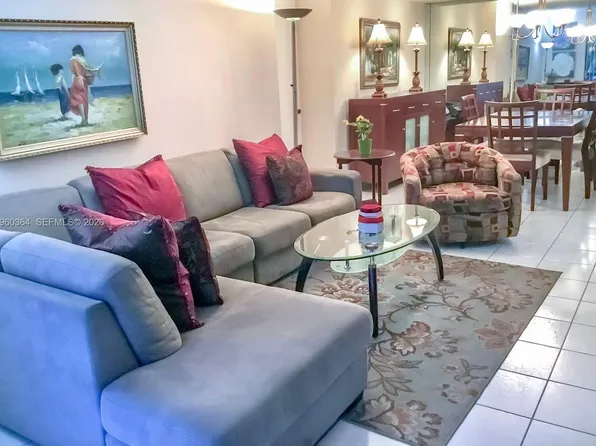 5800 SW 127th Ave APT 2220, Miami, FL 33183