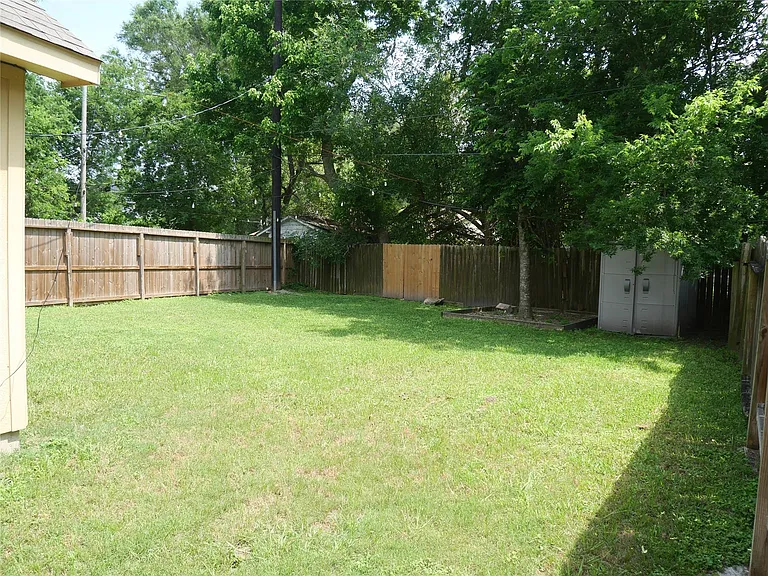 6603 Schambray St — Photo 9
