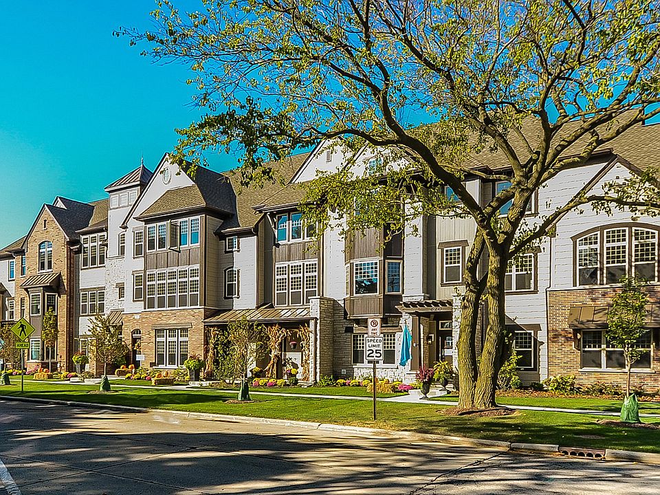 Luxurious Townhomes