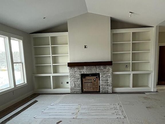 4th image of 8976 Courtland Hills Ct NE