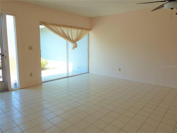4th image of 1608 Whitebridge Dr APT A