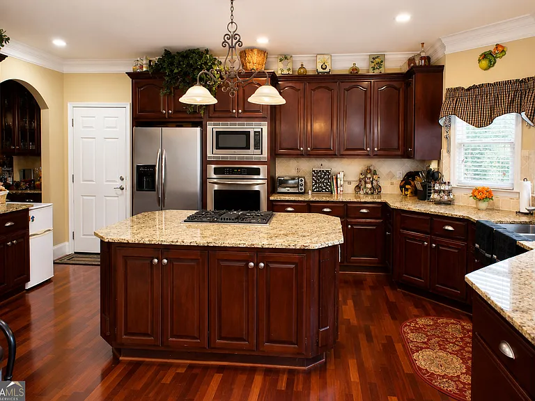 4515 Mossey Dr — Photo 3
