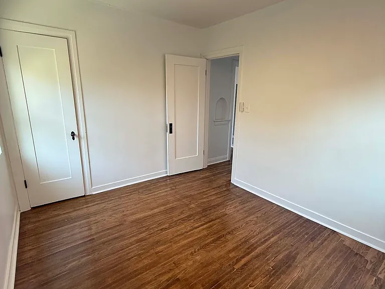 1134 N Evergreen Ave — Photo 30