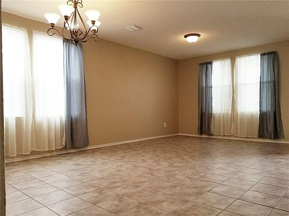 4th image of 5125 River Rock Blvd