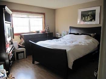 2nd image of 4481 Standrich St