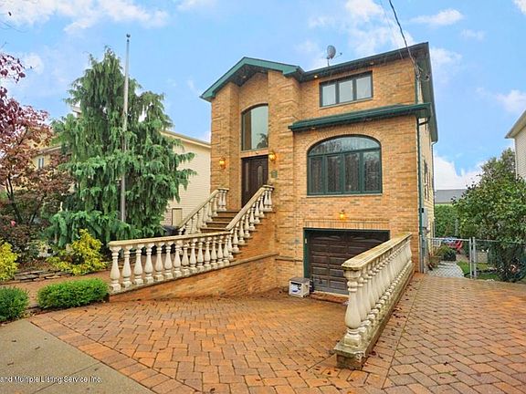 3rd image of 718 Edgegrove Ave