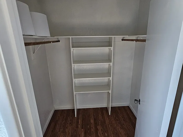 3453 N Richland Dr — Photo 17