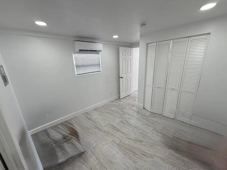 8717 SW 16th Pl — Photo 13
