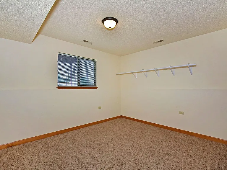 3729 Thundercloud Dr — Photo 23