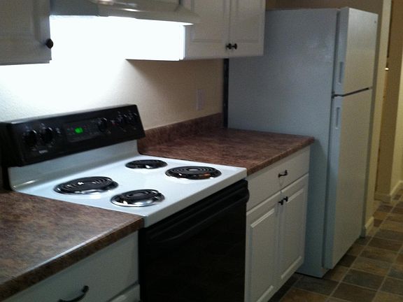 5th image of 4004 W Lake Sammamish Pkwy NE APT B2