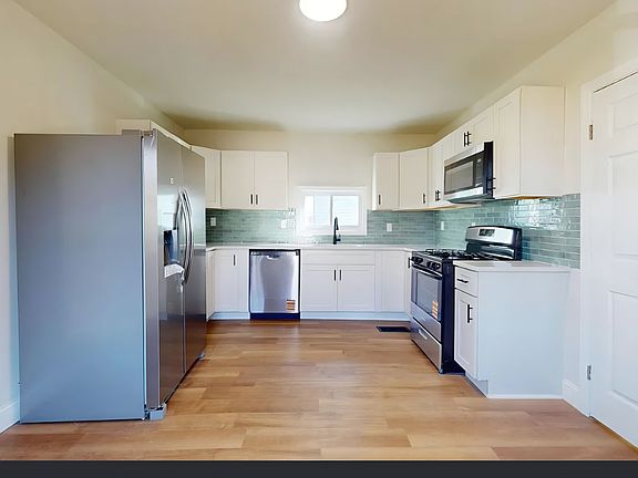 3rd image of 15 W Pleasant Ave #15