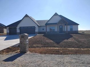 4211 Mesa Dr, Elgin, OK 73538