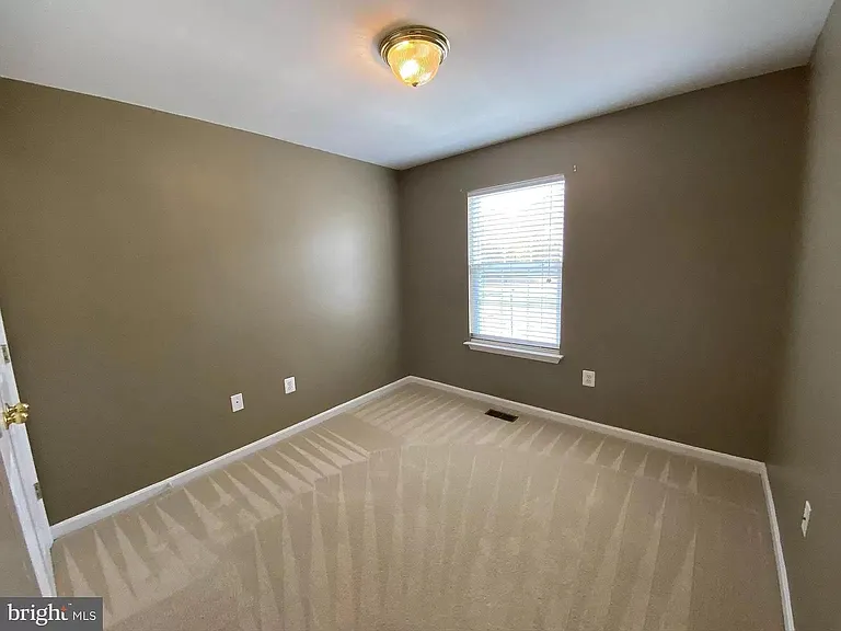 5215 Drakes Ct — Photo 11