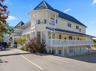 3962 Lakeshore Rd #16, Plympton Wyoming, ON N0N1E0