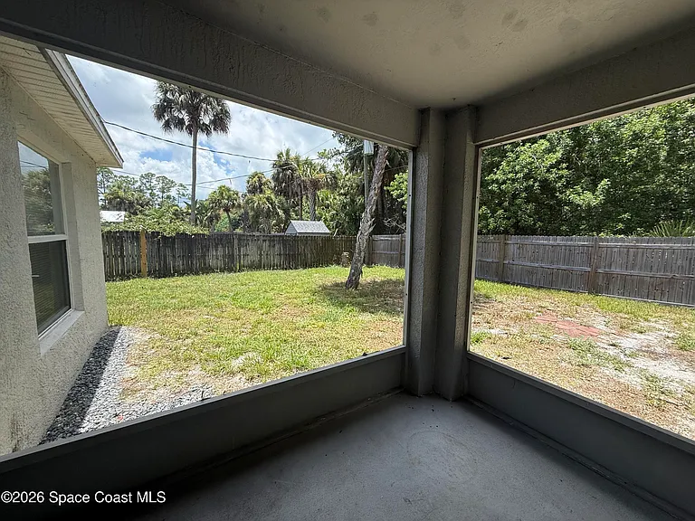 1266 Buffing Cir SE — Photo 20