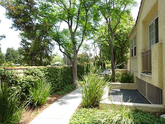 2nd image of 24107 Del Monte Dr Unit 30