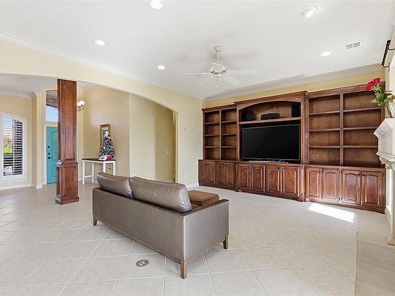 3rd image of 4001 Teton Ln