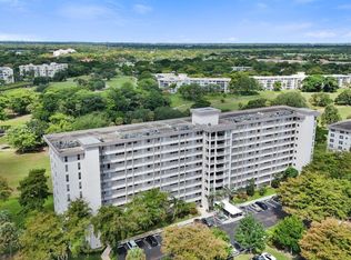 575 Oaks Ln APT 508, Pompano Beach, FL 33069