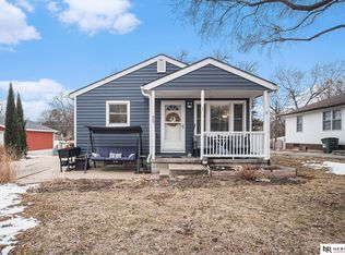 447 S 55th St, Lincoln, NE 68510