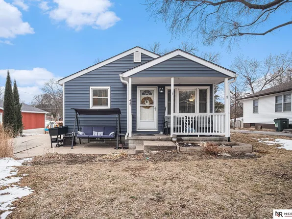 447 S 55th St, Lincoln, NE 68510