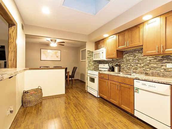 4th image of 7309 W 154th St #7309