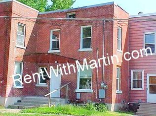 419 1/2 Wellington St, Waterloo, IA 50701