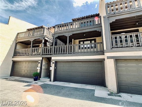 2nd image of 2857 Calle Del Oro
