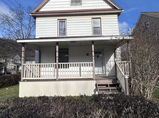 264 Grant St, Franklin, PA 16323