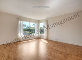 2404 La Macarena, Carlsbad, CA 92011