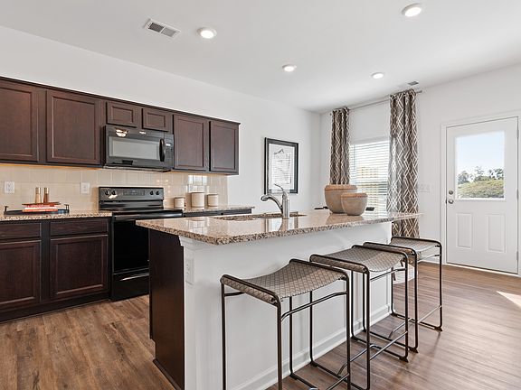 1110 Lossie Lane Elevation Image 5