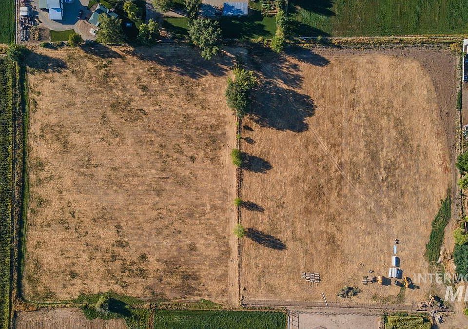 1st image of 417 Skyview Ln