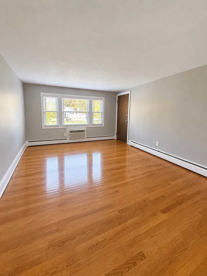 122-124 West Main Street LLC. — Photo 4