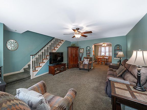 4th image of 726 Fairfax Rd