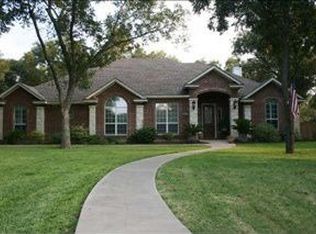 8803 Hampton Ct, Granbury, TX 76049