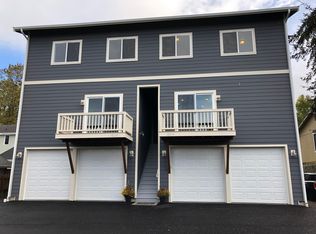 1536 Arvon Ave #1536, Bremerton, WA 98312