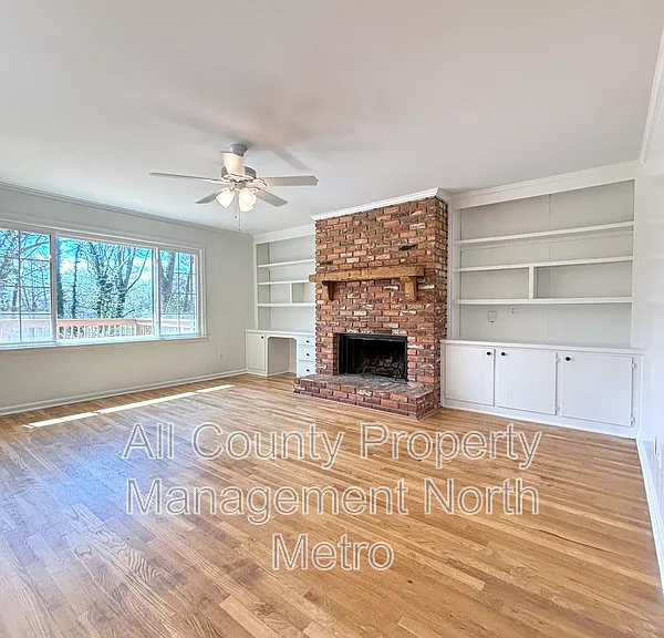 1273 Becket Dr NE — Photo 6