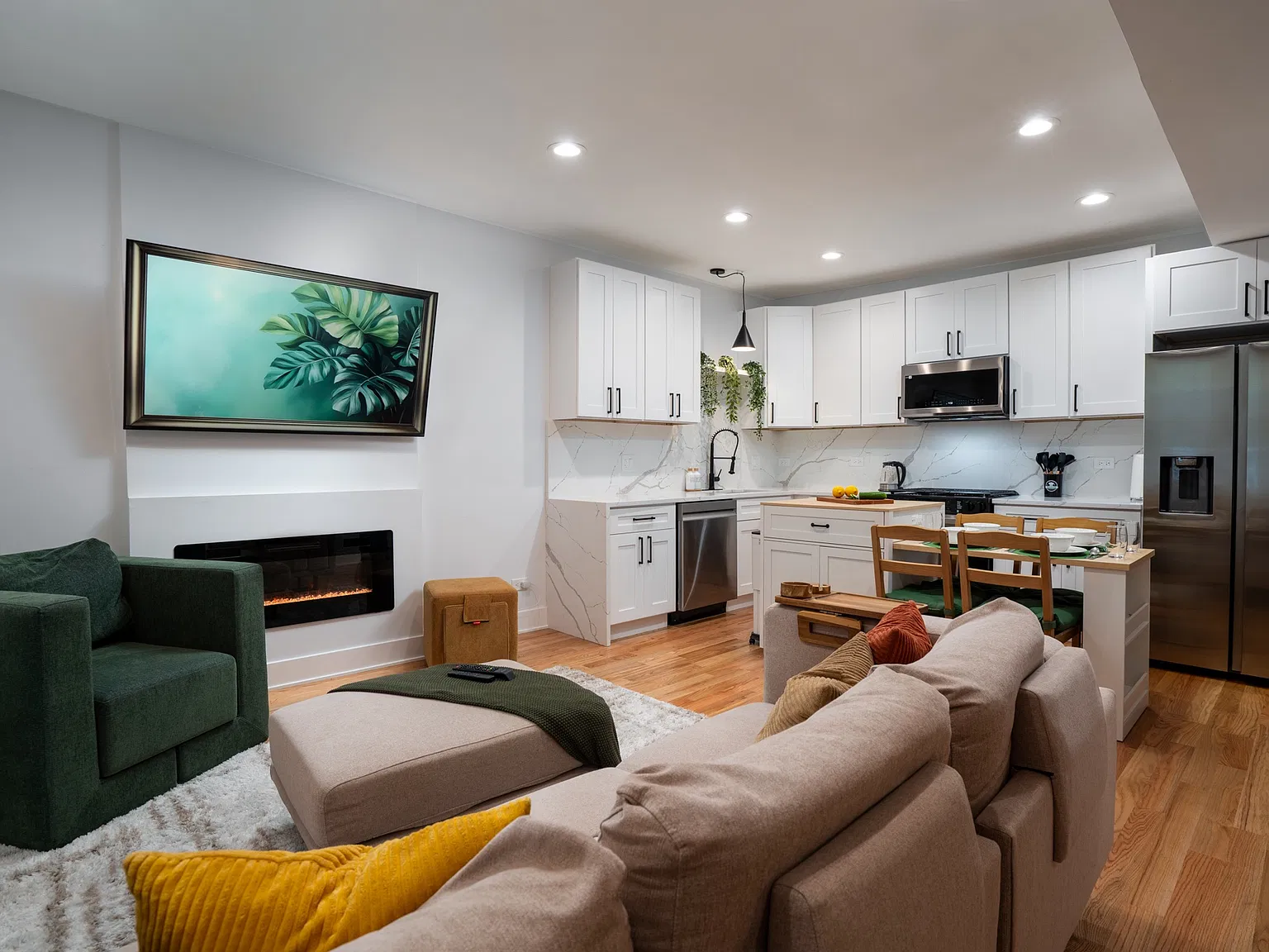 2 bed, 1000 sqft, $3,450 — Photo 2