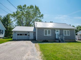 51 Fairview Ave, Randolph, ME 04346