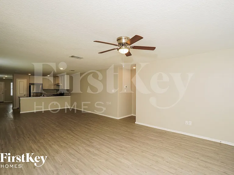 2402 Double Oak Dr — Photo 5
