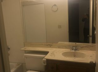 5711 Shadow Creek Dr, Sacramento, CA 95841