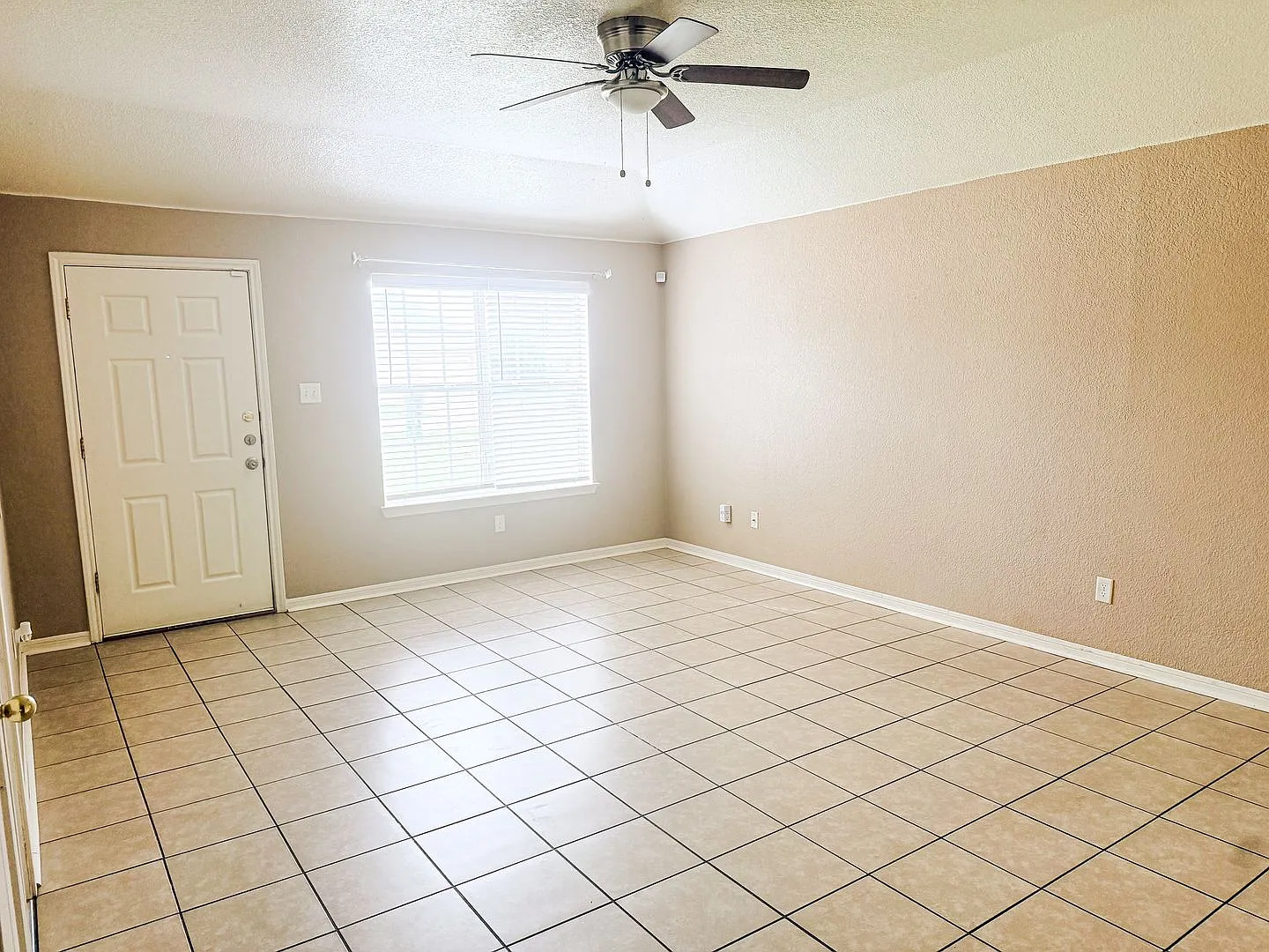 3109 Denia Court — Photo 3